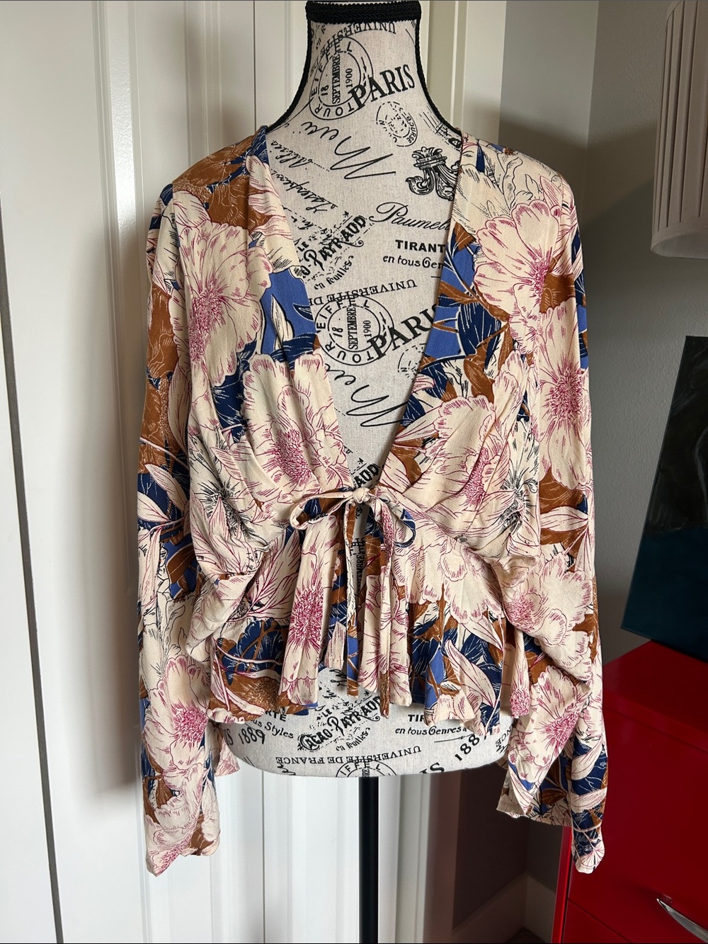 NWT Women's Floral Tie-Front Bohemian Blouse